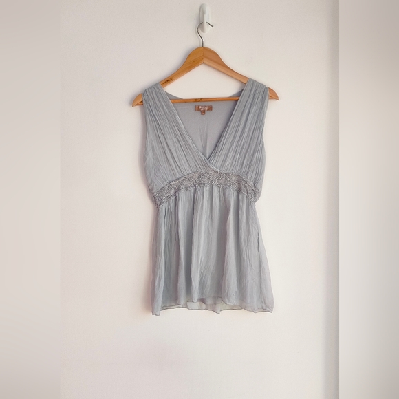 Carla Conti Tops - Carla Conti Grey Silk V Neck Sleeveless Top Size M